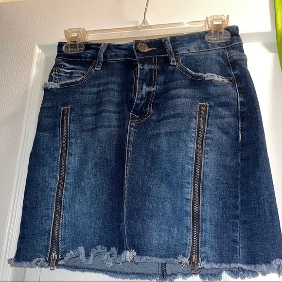 Fashion Nova Denim Skirt - Picture 1 of 2